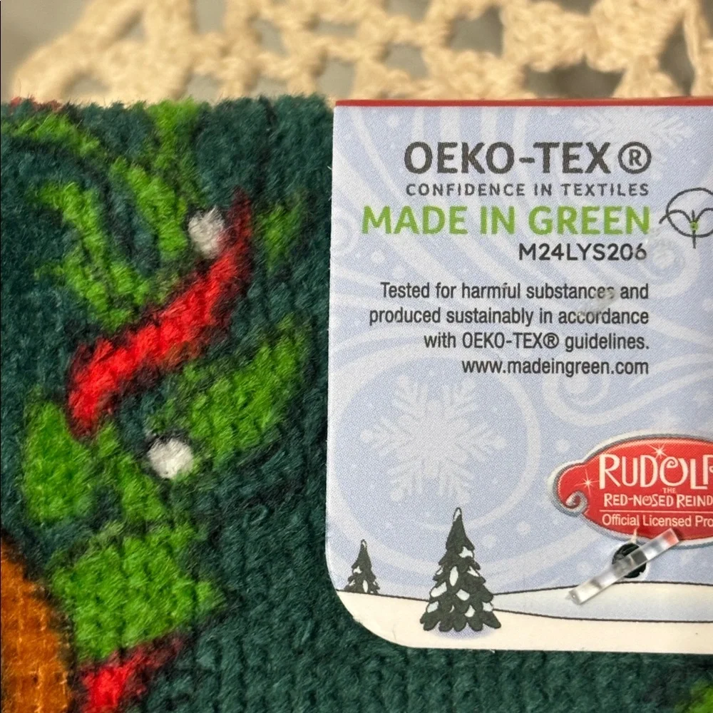 NEW Rudolph the Red Nosed Reindeer Christmas Wreath Printed Green Hand Towel